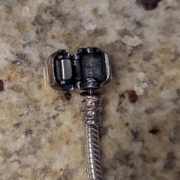 Pandora bracelet with 5 charms - Picture 5 of 5